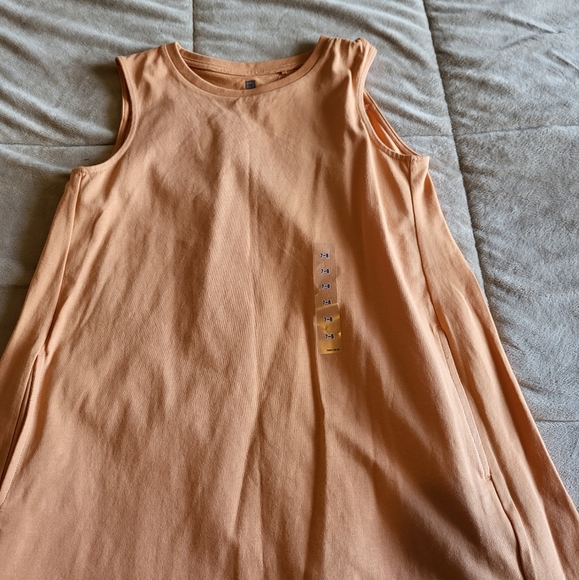 NWT uniqlo dress with pockets - Picture 2 of 5